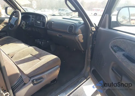 1999 Dodge Ram 1500 St из США, поврежденный, VIN 1B7HF13Z2XJ627319